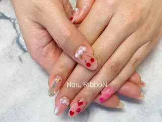 ネイル ネイルリボン 受付スタッフのネイルデザイン