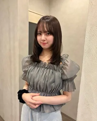 ミディアム カラー Lita./ sumireのヘアスタイル