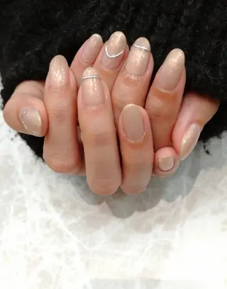 ネイル 會田 瑠衣のネイルデザイン