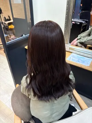 カラー しおり🍬 KOKORO🤍のヘアスタイル