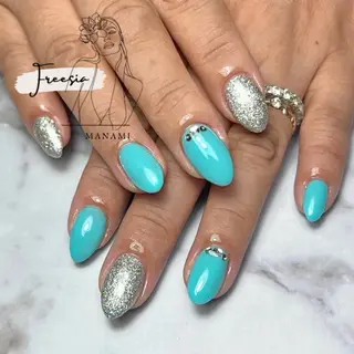 ネイル freesia Manamiのネイルデザイン