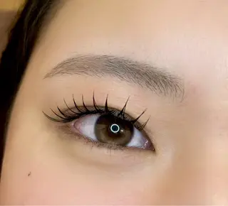 マツエク・マツパ emu所属・持続力、モチ重視 emu🍒のマツエク・マツパデザイン