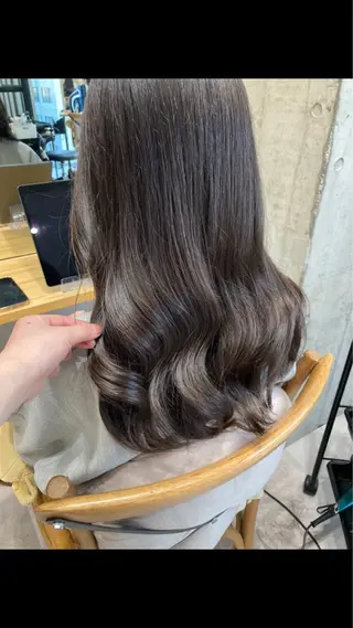 セミロング ✨色持ちの良い艶 カラー✨蟹江真世のヘアスタイル