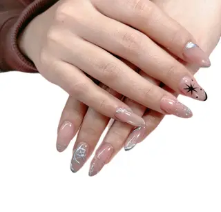 ネイル アニー ルナのネイルデザイン