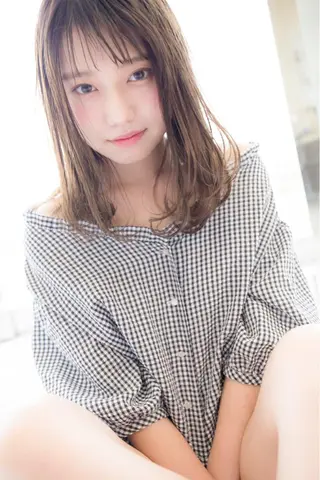 ミディアム カラー LOWG inTOWVALLEY所属・Hikaru Takahashiのヘアスタイル