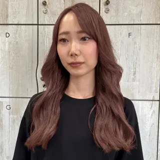 ロング カラー あいさ🤍ムラ無しカ ラー🤍のヘアスタイル