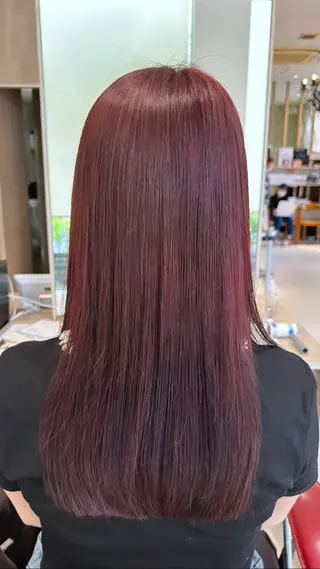 セミロング カラー オガタ アキのヘアスタイル