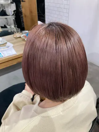 ショート カラー ATELIER ZIZI川井さくらのヘアスタイル