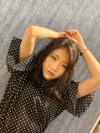 ミディアム 大場 優のヘアスタイル