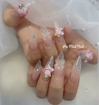 ミディアム Pio Mielのネイルデザイン