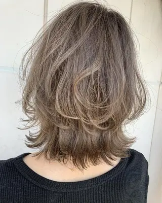 ミディアム カラー 髪質改善will hairdesignのヘアスタイル