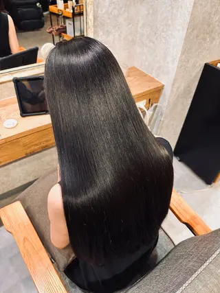 セミロング 髪質改善/縮毛矯正/ 艶髪/根本和也のヘアスタイル