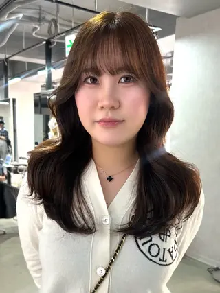 セミロング カラー ヘアアレンジ 韓国ヘア×髪質 改善🇰🇷シオリのヘアスタイル