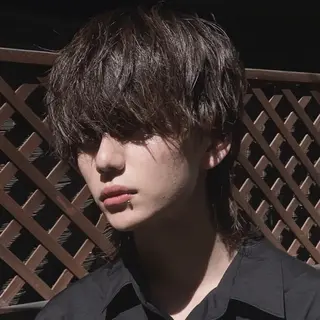 メンズ ニュアンス/フェザー /ウルフ/伶馬のヘアスタイル