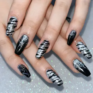 ネイル VIERU YURIのネイルデザイン