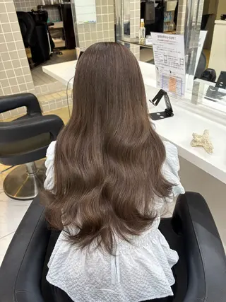 ロング 寒色＆ブリーチ特化 寒色MiOのヘアスタイル