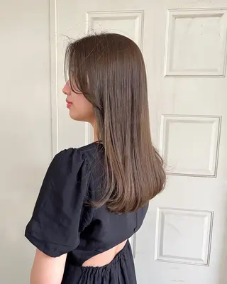 セミロング まろやか透明感カラー ♡MANAのヘアスタイル