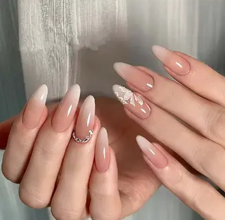 ネイル Oomiya 服部のネイルデザイン