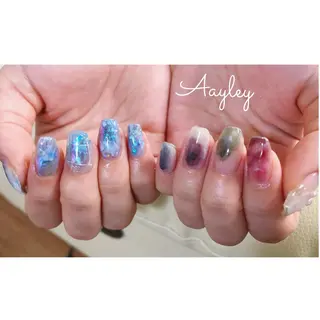 セミロング カラー ネイル Aayley(アイリー)Salon所属・Aayley アイリ―サロンのネイルデザイン