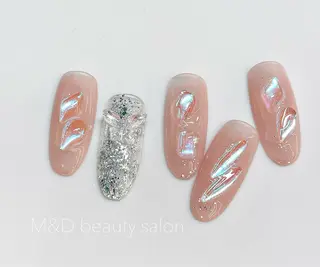 ネイル M&D BeautySalon銀座店所属・M&D 銀座店のネイルデザイン