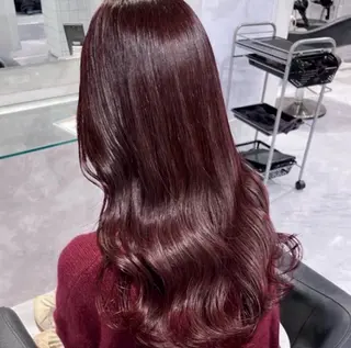 ロング カラー 🫧うる艶トレンド 🫧透明感カラーのヘアスタイル