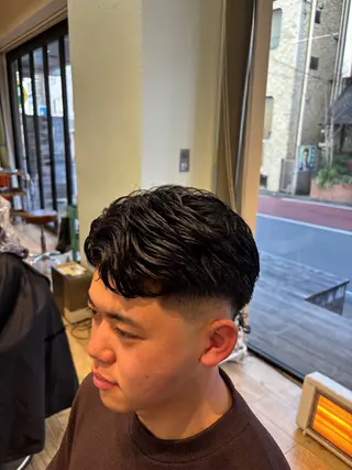 ショート メンズ 洛樹 /海外風ヘアー /フェード/パーマのヘアスタイル