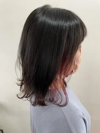 ミディアム 塔崎 りこのヘアスタイル