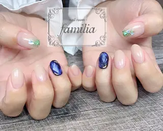 ネイル -nailroom- familiaのネイルデザイン