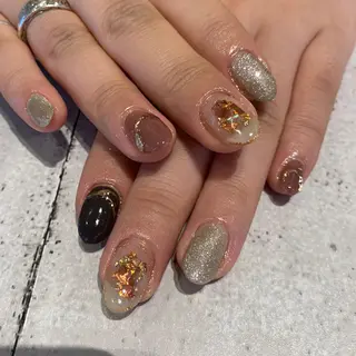 ネイル imymemine所属・渡邊 束紗のネイルデザイン