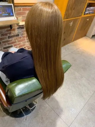 ロング カラー 小嶋 美里のヘアスタイル