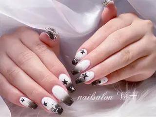 ネイル ✨Nailsalon Vi+✨のネイルデザイン