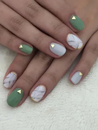 ネイル Sympa 𝓜iwako🐰ᩚのネイルデザイン