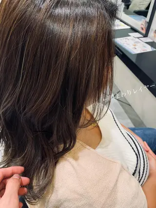 ミディアム 喜友名 泉樹のヘアスタイル