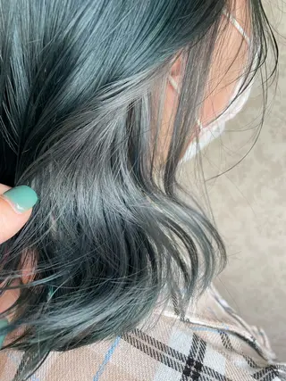 カラー ヒヨシ ルナのヘアスタイル