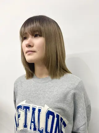 ミディアム INORI /フェイスレイヤーのヘアスタイル