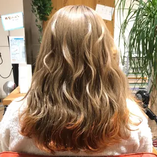 セミロング カラー yamauchi mikuのヘアスタイル