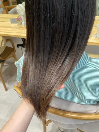 ミディアム ✨色持ちの良い艶 カラー✨蟹江真世のヘアスタイル