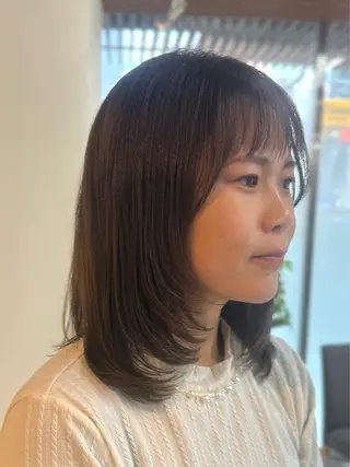 ミディアム 栗原 莉玖のヘアスタイル