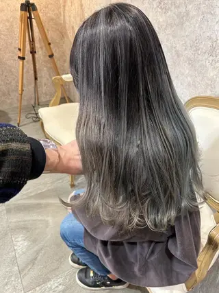 カラー ミディアム シャドールーツ earth　深川愛実のヘアスタイル