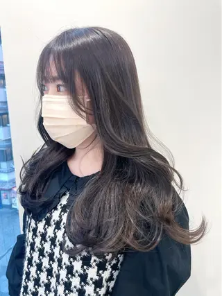 ロング カラー 韓国レイヤーカット/ ダブルカラーのヘアスタイル