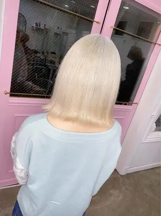 ミディアム カラー ハイトーン髪質改善 🎀🐰堀川智史🎀のヘアスタイル