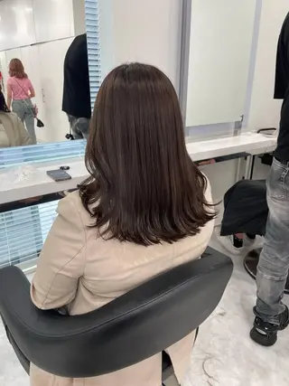 セミロング カラー ヘアアレンジ Ella所属・nana【艶髪】/ レイヤー/縮毛矯正のヘアスタイル