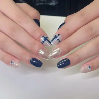 ネイル ネイルサロンアジアン池袋店所属・林 夏萌のネイルデザイン