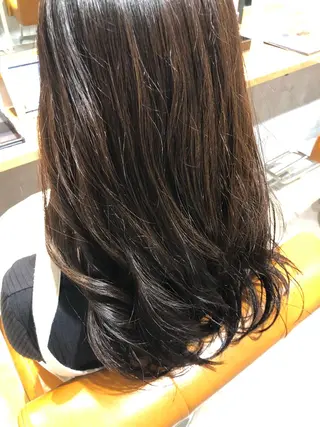 ロング カラー パーマ フラミューム平塚所属・あお やまのヘアスタイル