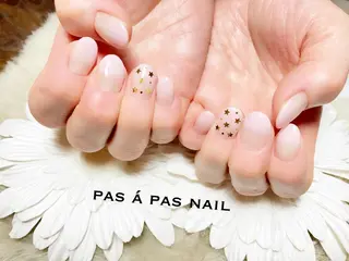 ネイル Yakko pas á pasのネイルデザイン