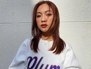 セミロング カラー uchiyama kenのヘアスタイル