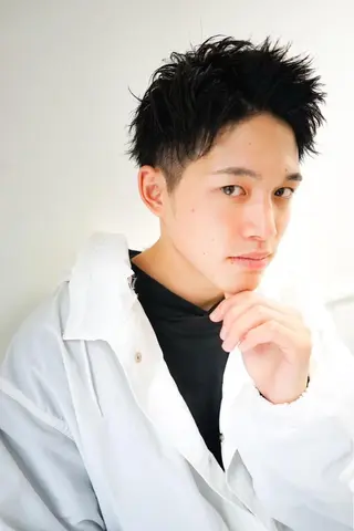 メンズ 🤎ベージュカラー 🐶メンズパーマのヘアスタイル