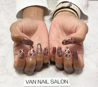ネイル Van Nail Salonのネイルデザイン