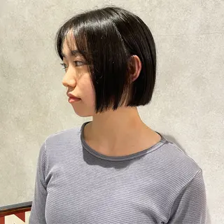 ショート yumemiレイヤー ✴︎ 透明感カラーのヘアスタイル