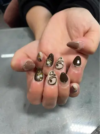 ネイル LAVISH nail salonのネイルデザイン